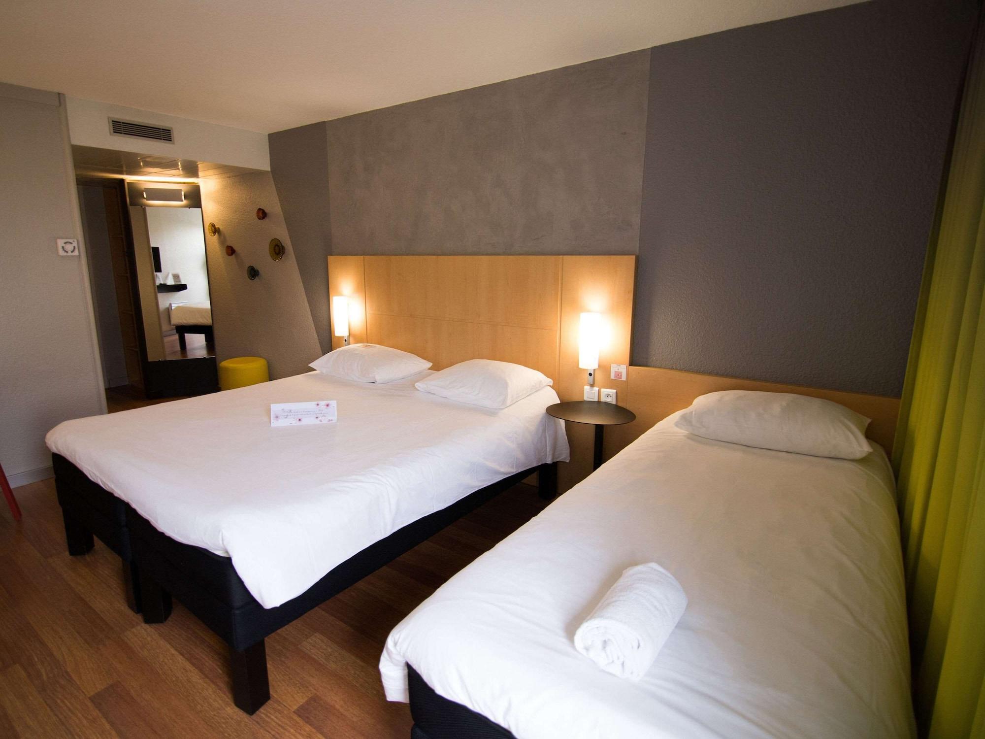 Hotel Ibis Rennes Beaulieu Cesson-Sévigné Esterno foto