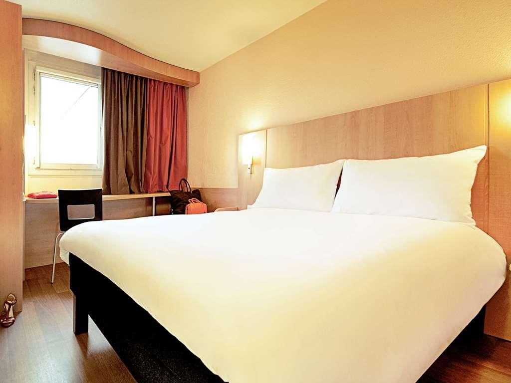 Hotel Ibis Rennes Beaulieu Cesson-Sévigné Camera foto