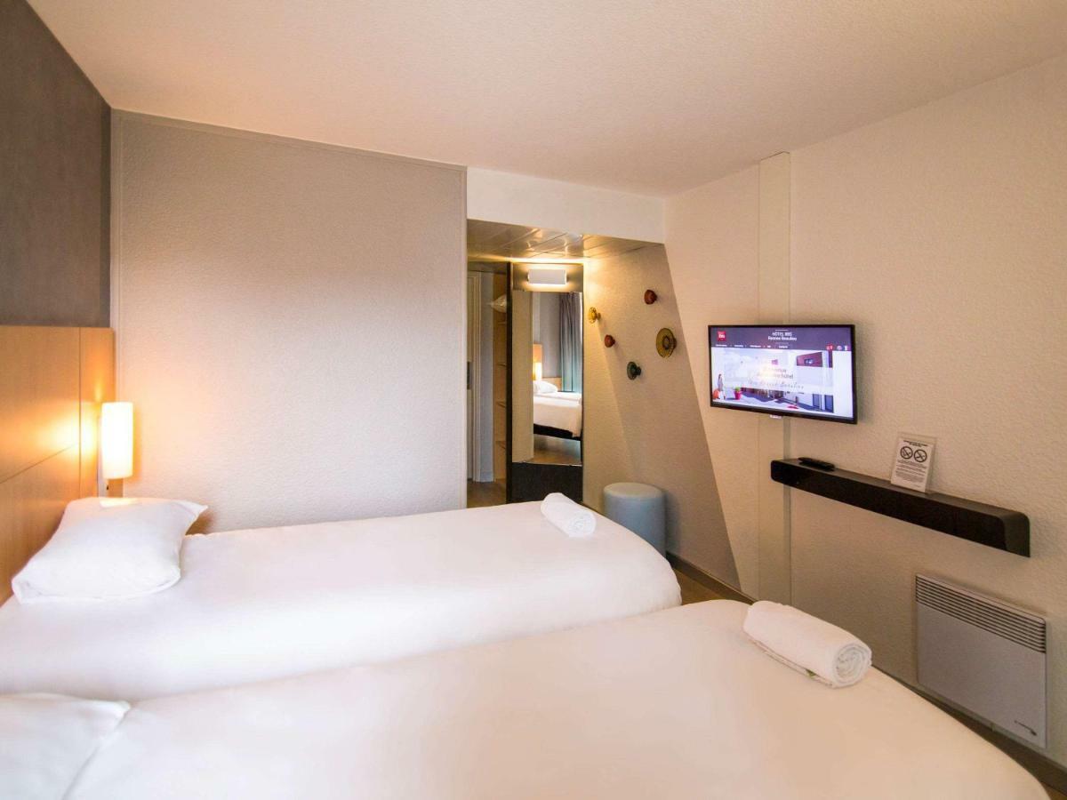 Hotel Ibis Rennes Beaulieu Cesson-Sévigné Esterno foto