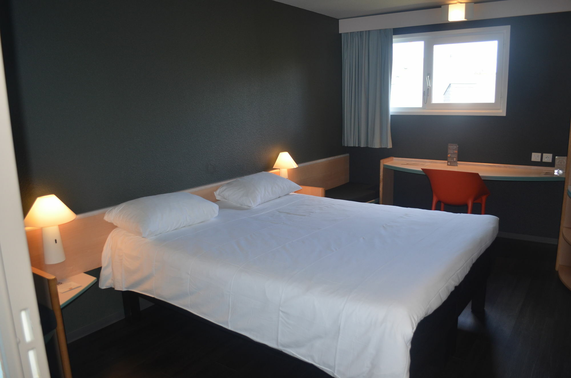 Hotel Ibis Rennes Beaulieu Cesson-Sévigné Esterno foto