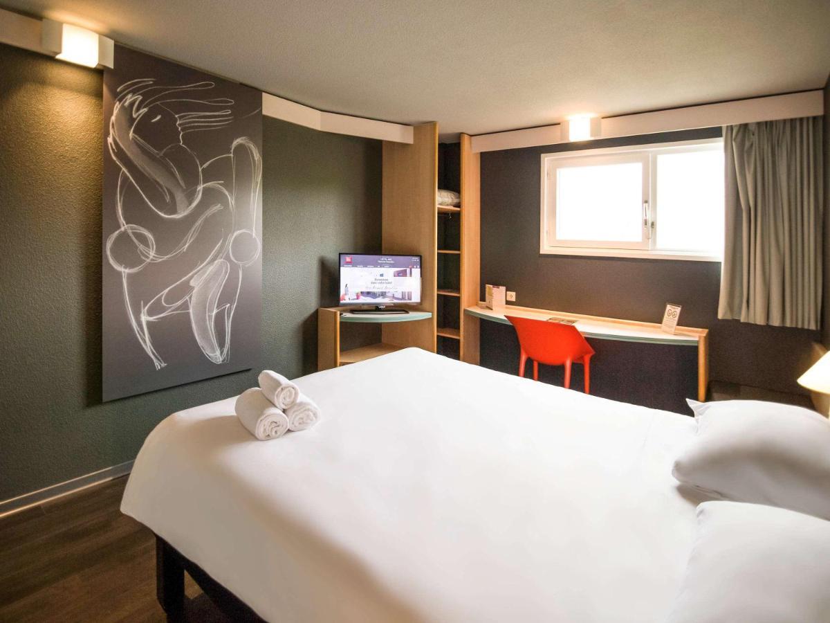 Hotel Ibis Rennes Beaulieu Cesson-Sévigné Esterno foto